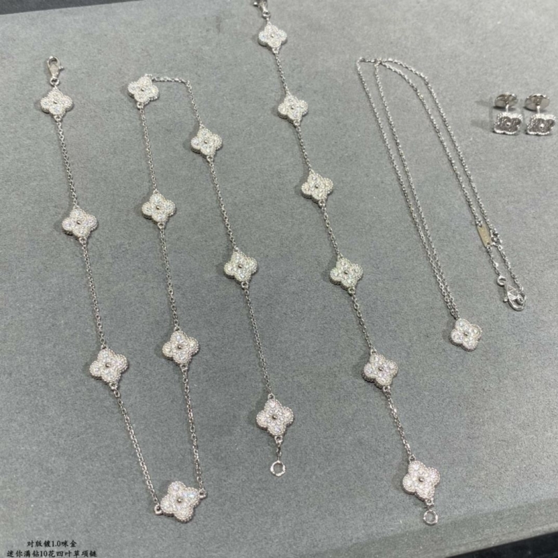 Vca Necklaces